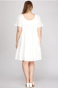 Curvy Short Sleeve Square Neck Gauze Tiered Midi Dress