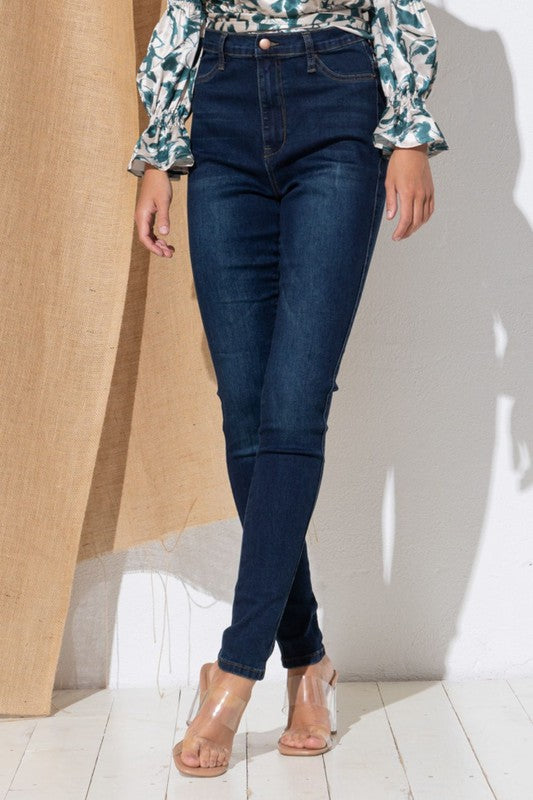 Dark Wash Skinny Jean