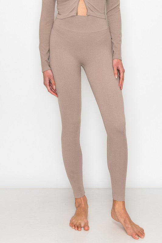 SEXY  HIGHWAIST SEAMLESS FITTED LEGGINGS