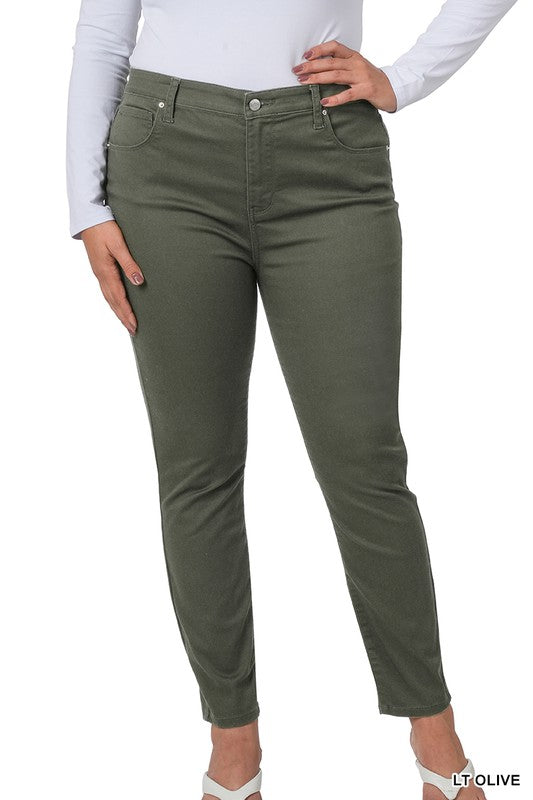 Curvy High Rise Skinny Jeggings with Pockets