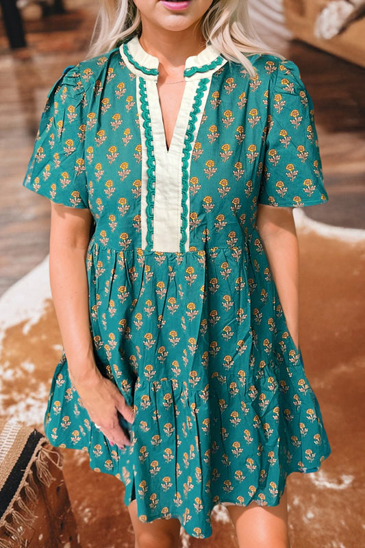 Contrast Trim V Neck Short Sleeve Floral Dress with Pockets