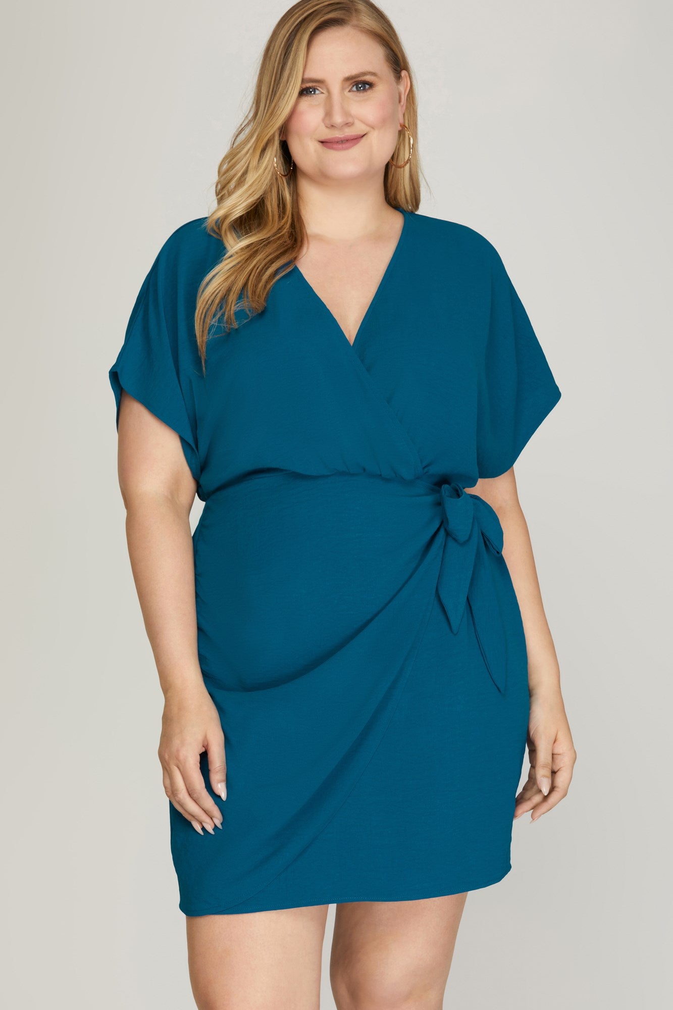 Curvy V Neck Wrap Short Dress with Short Sleeves